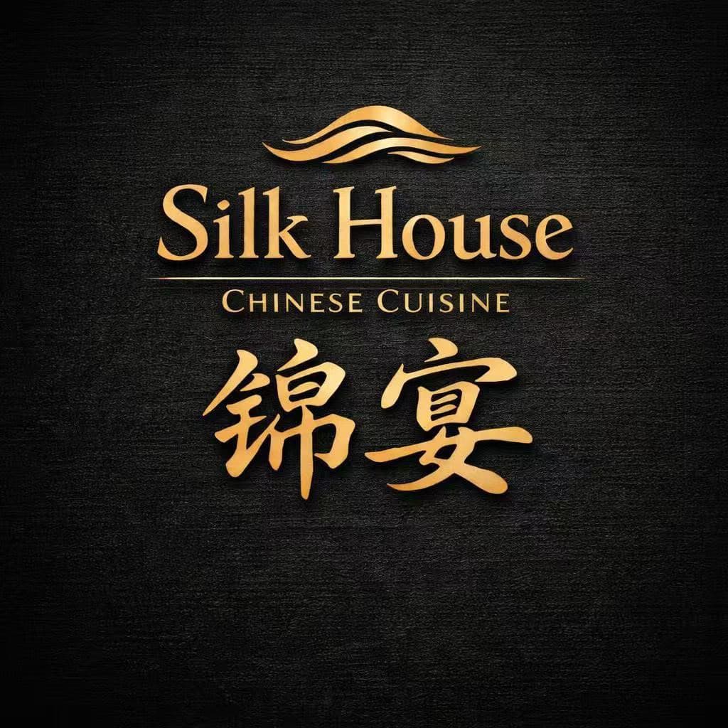 Silk House 锦宴 — Original-Logo in Gold auf Schwarz-Lack